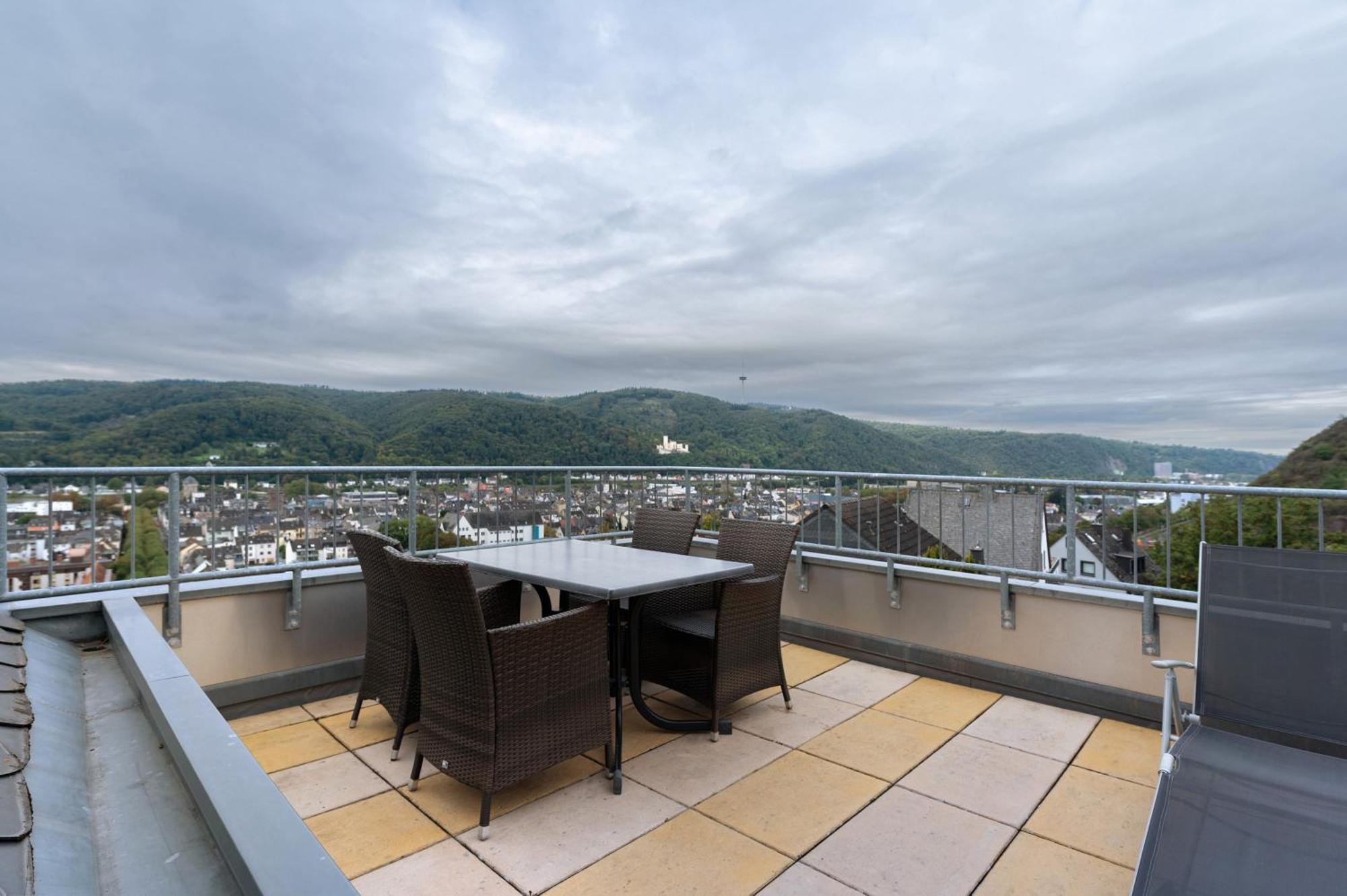 Ferienwohnung Im Rosenberg Lahnstein Exterior foto